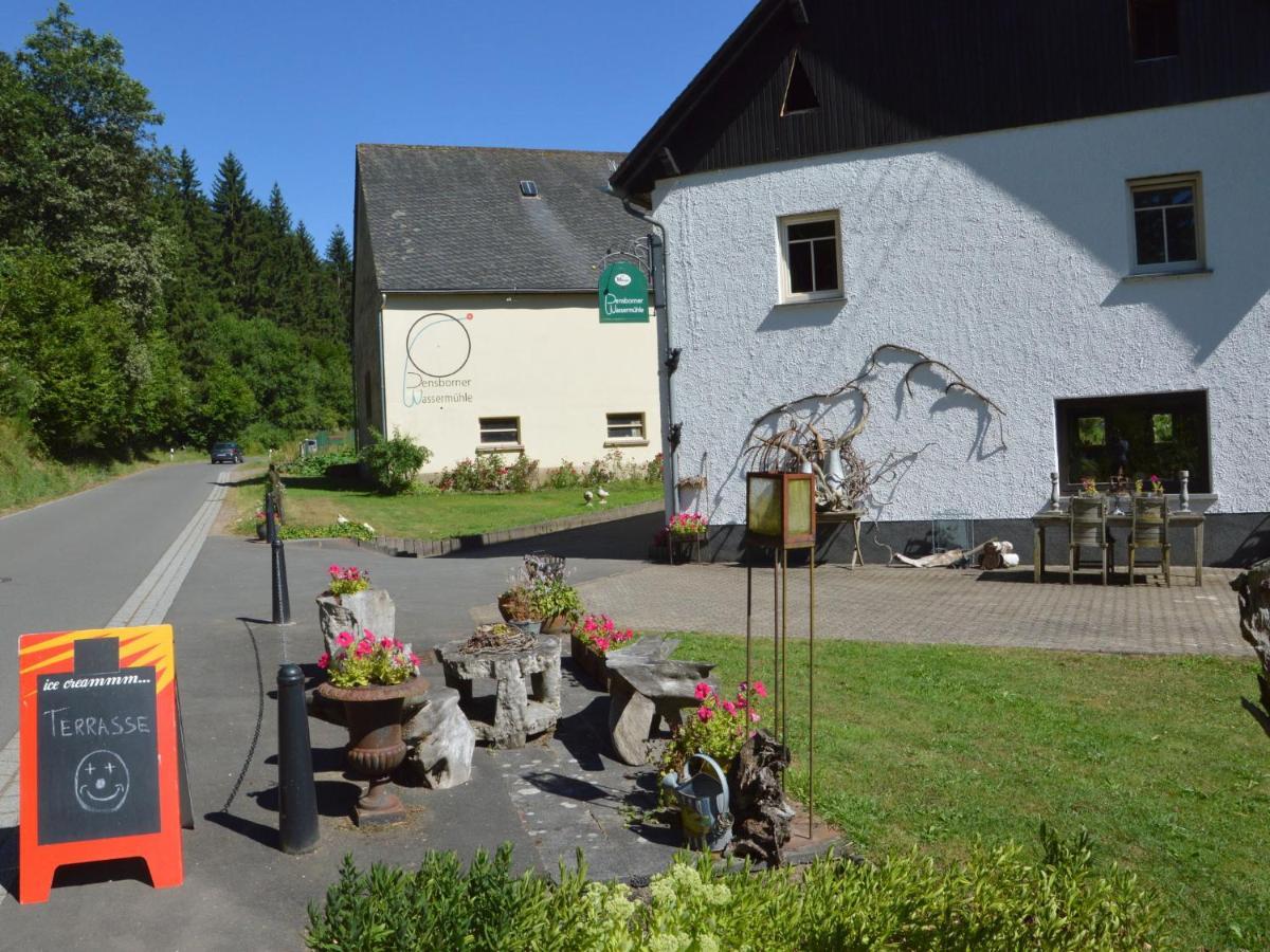 Holiday Home In Densborn With Garden Zendscheid Kültér fotó